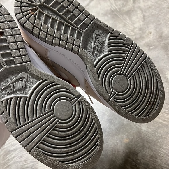 Nike Dunks (Tan) - Picture 3 of 3